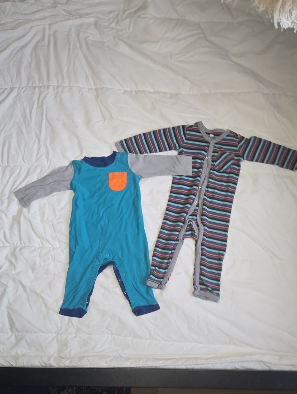 Tea Collection 2 One-piece Suits 6-9 Months